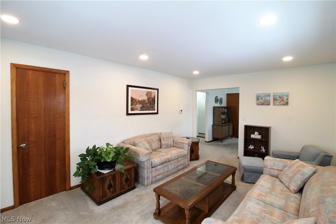 Tallmadge Road - Residential