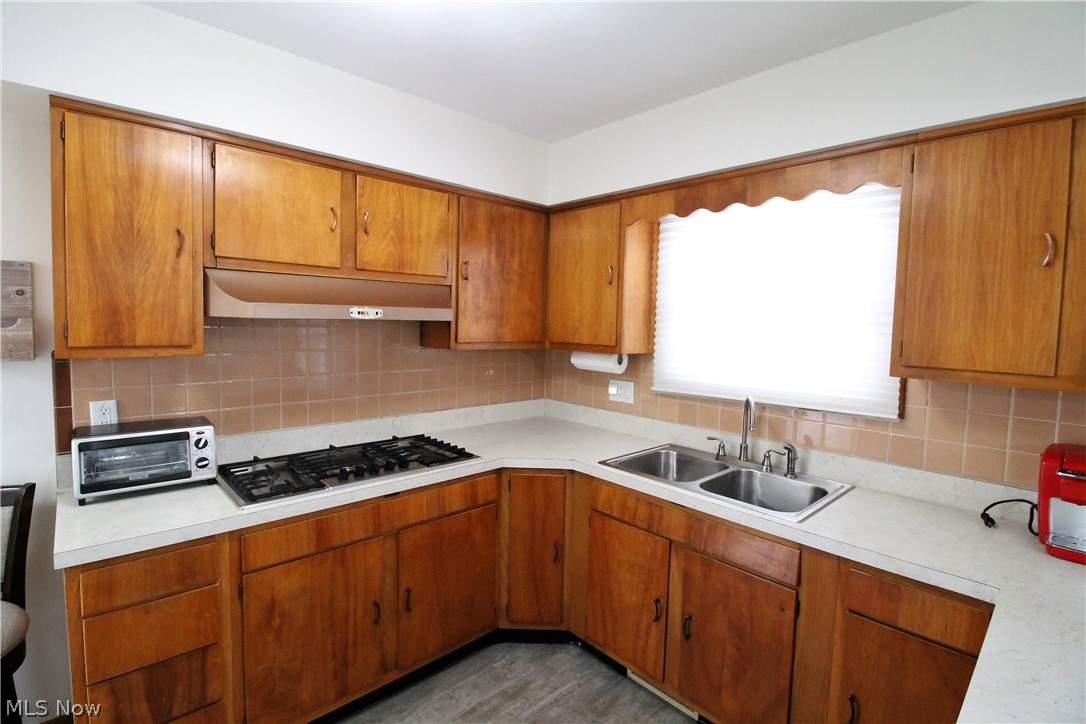 Tallmadge Road - Residential