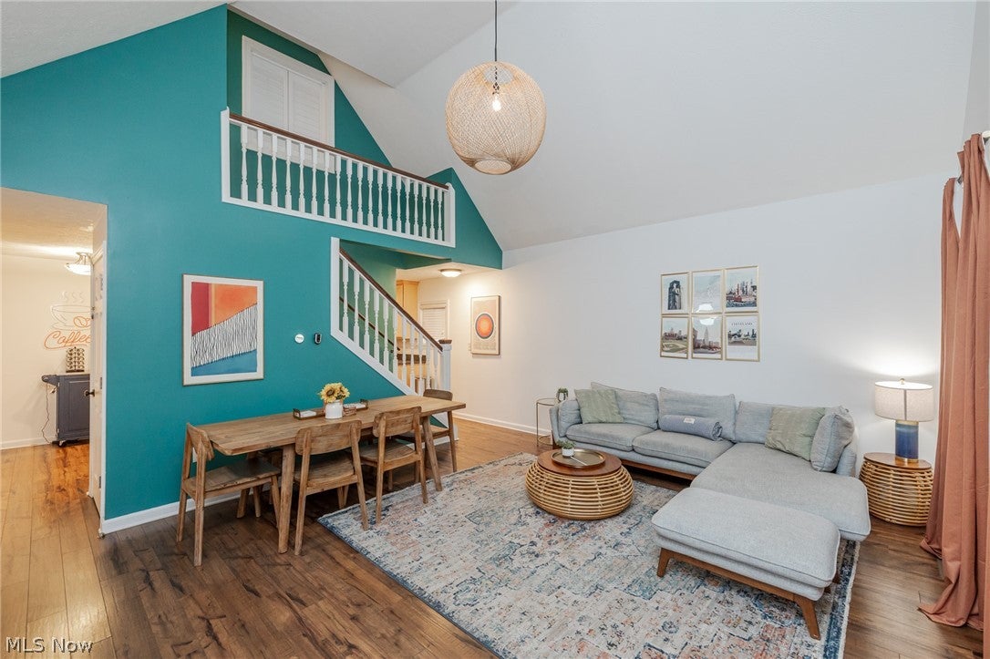 2584 W 11th Street