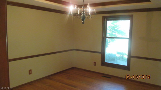 Bridle Path Estate - Residential