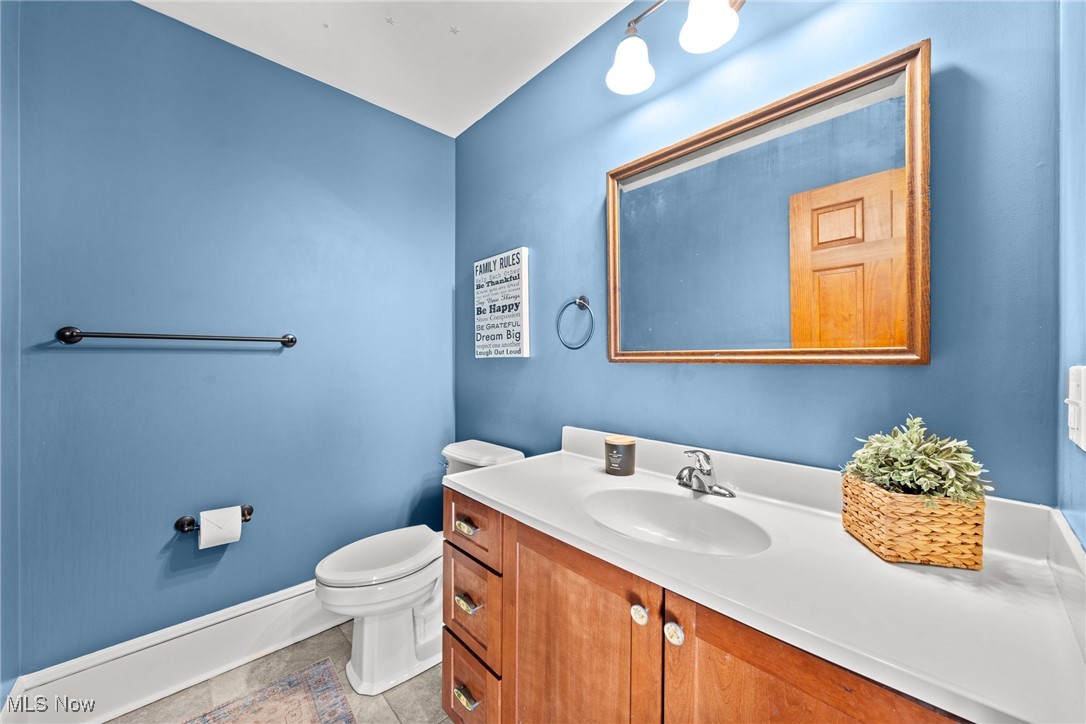 129 Walnut Street, Chagrin Falls, Ohio image 38