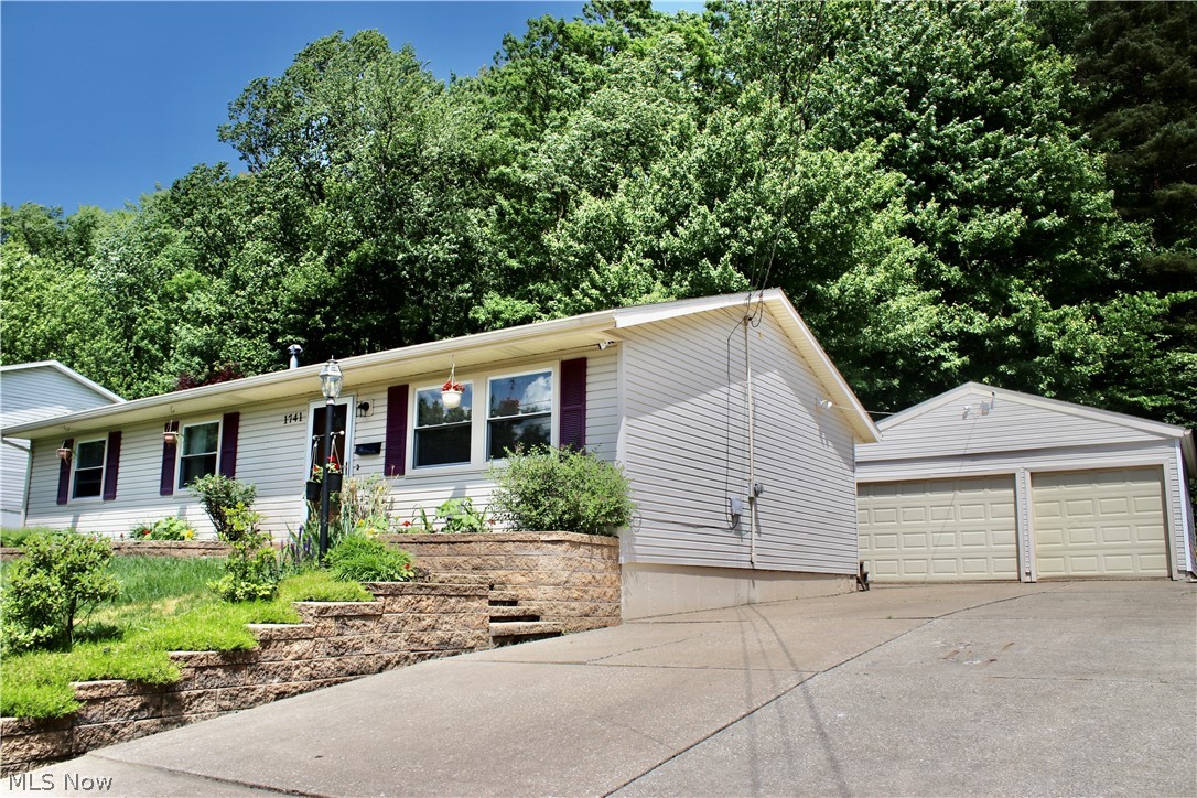 You dont want to miss this beautiful Ranch with tallmadge schools.Seller are also leaving security cameras, washer and dryer.Home warranty is included from HSA until 10/25/2020 which is already paid by the seller.Home with 4 Bedrooms,finished Basement and 3 Car Garage.You dont want to let this Beautiful house pass by.Check it out.Make appointment for Private Showing today.