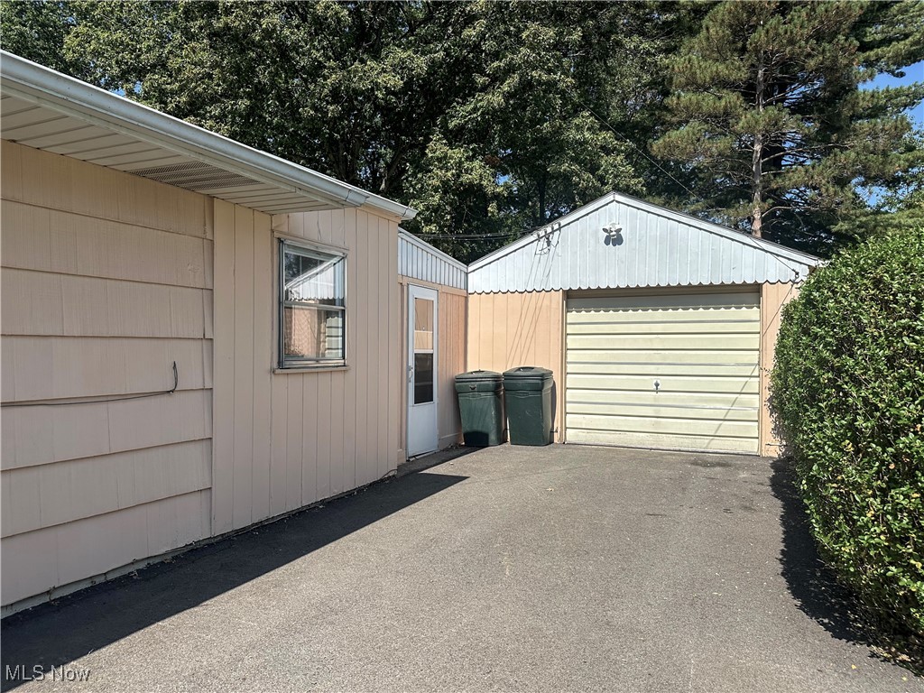 Niles City - Residential