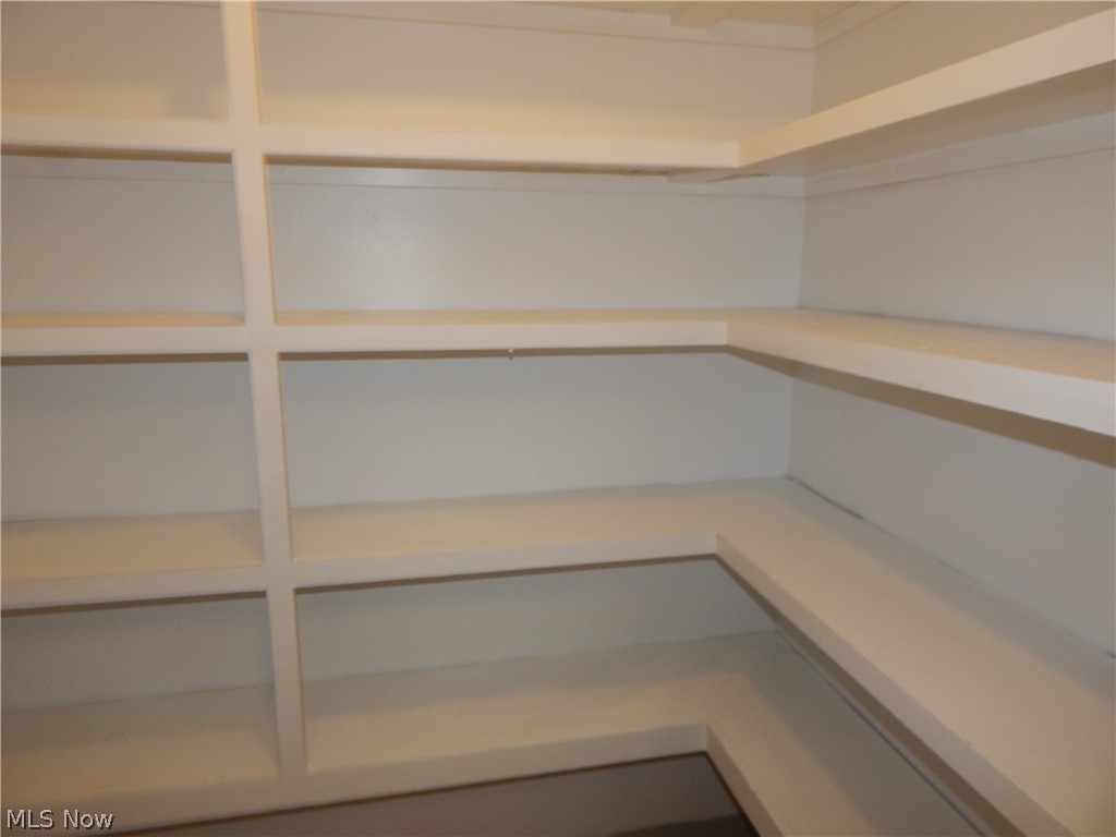Carlton House Condo - Residential Lease