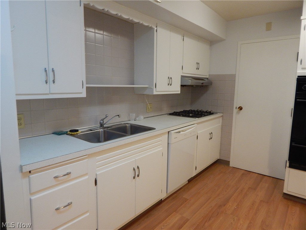 Carlton House Condo - Residential Lease
