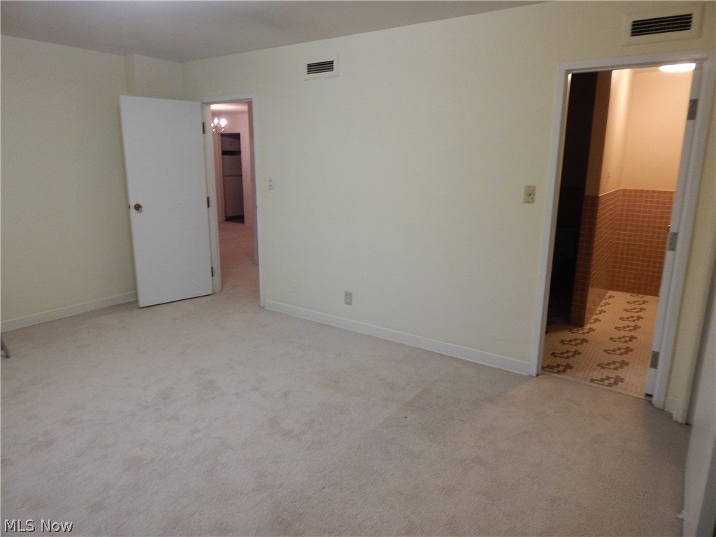 Carlton House Condo - Residential Lease