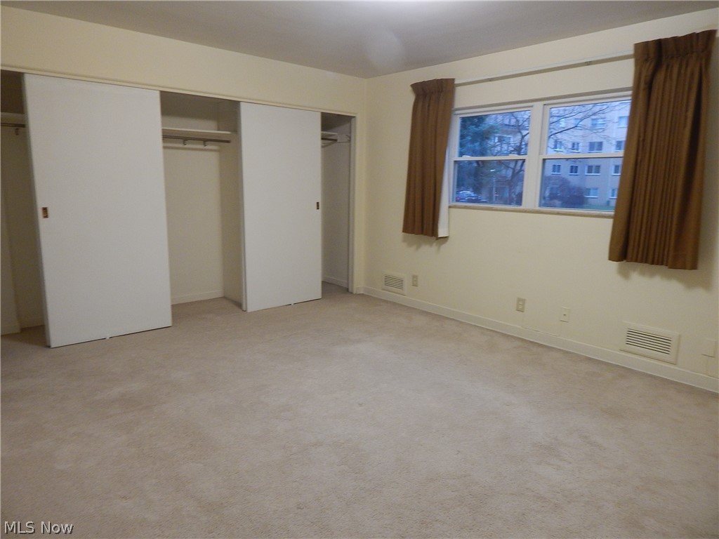 Carlton House Condo - Residential Lease
