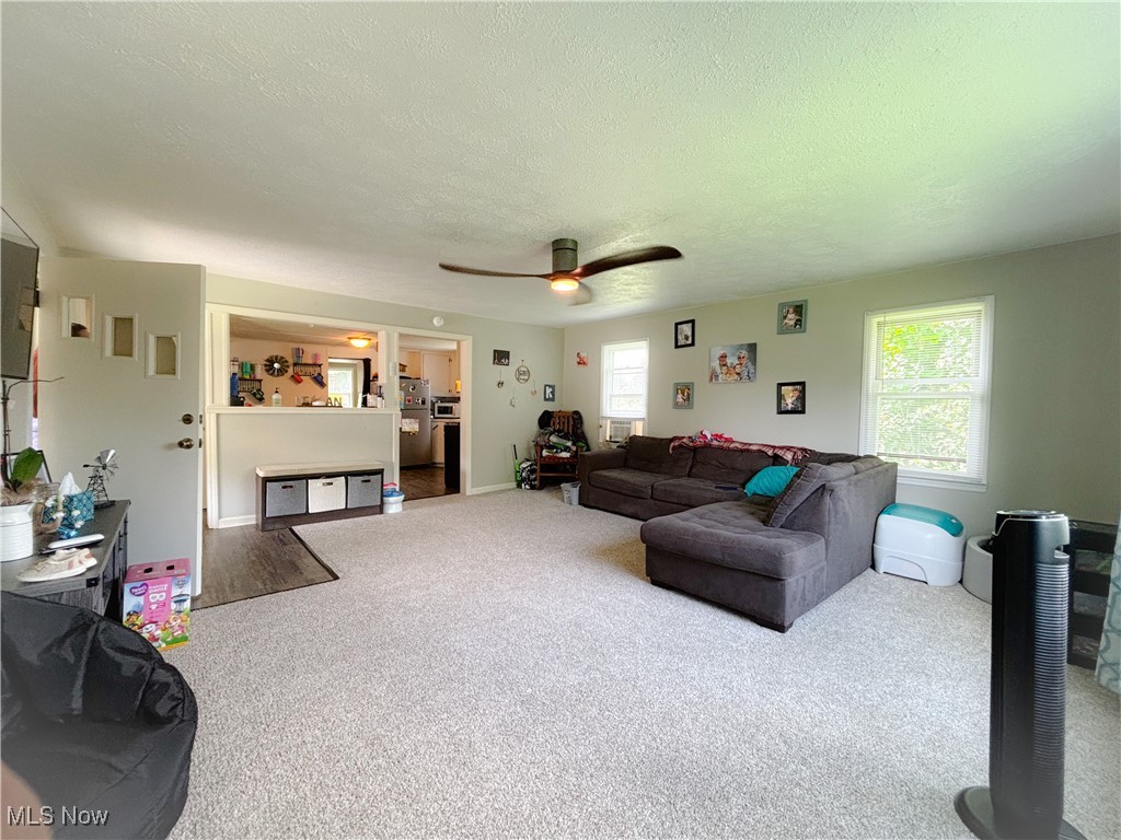 Leetonia, Ohio 44431, United States, 3 Bedrooms Bedrooms, ,1 BathroomBathrooms,Residential,Contingent,154444