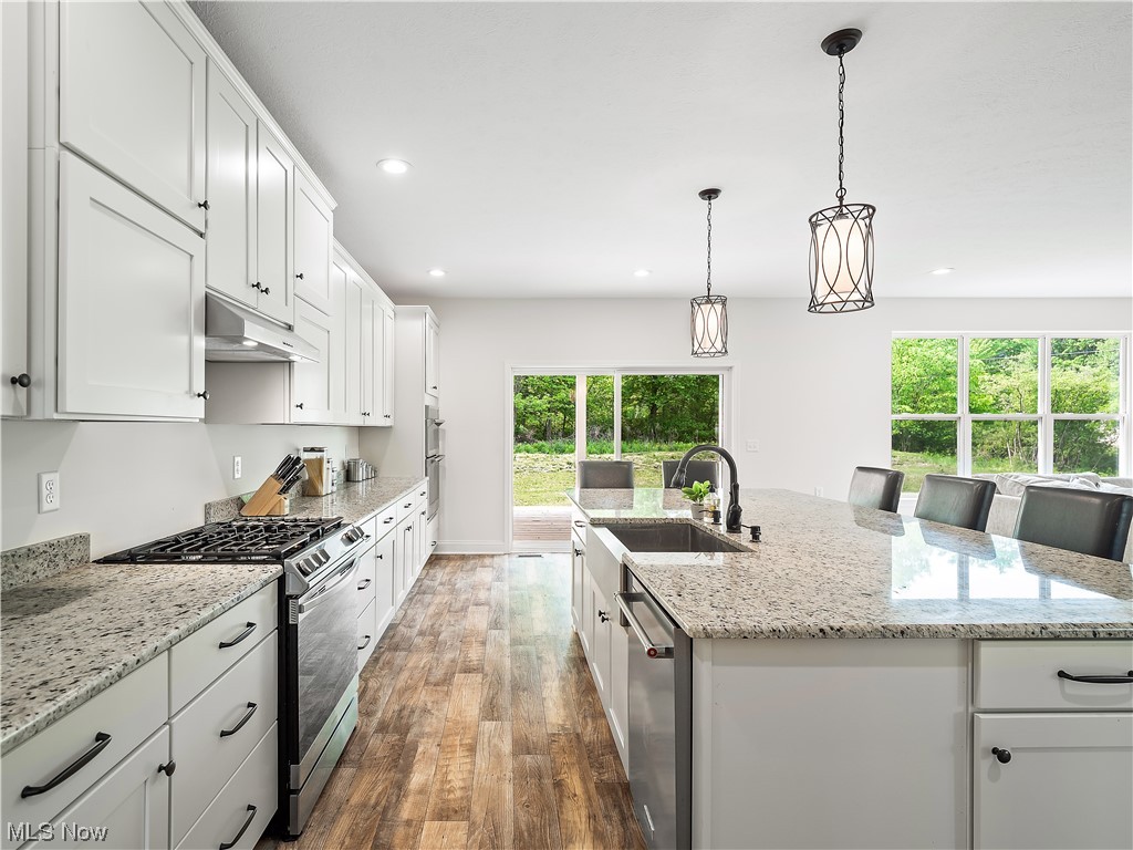 Avon Oaks Sub - Residential