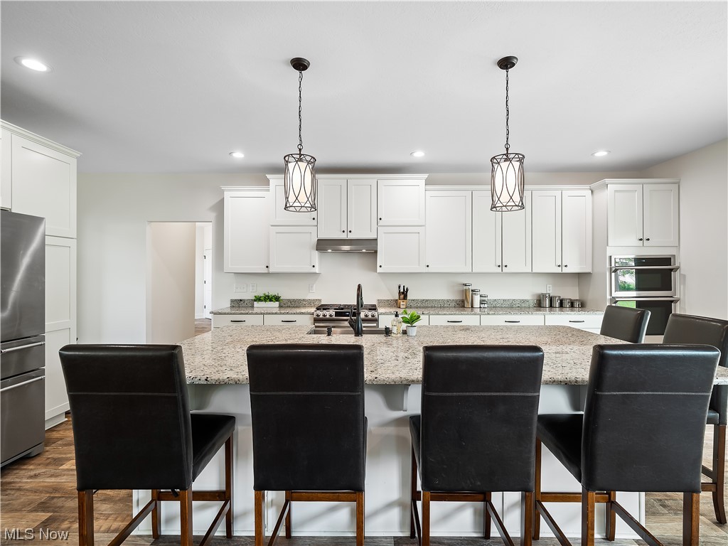 Avon Oaks Sub - Residential