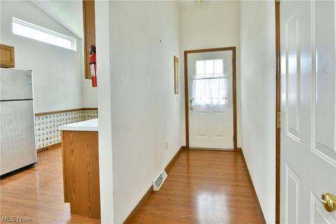 Tiny photo for 23 Eagle Pointe DR, Cortland, OH 44410 (MLS # 5208456)