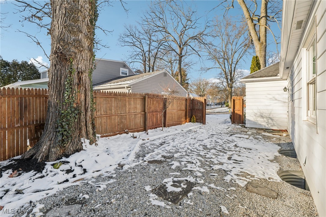 Country Club Estates - Residential