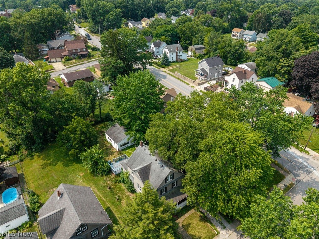 36 W Hiram Street