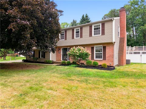 Homes For Sale - 924 Pittsburg Avenue<br/> North Canton, OH 44720