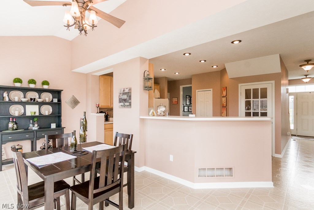 Meadow Lakes 01 - Residential