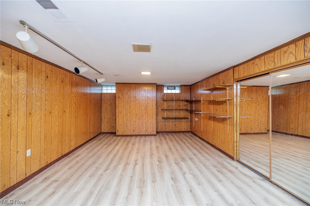 Monticello 02 - Residential