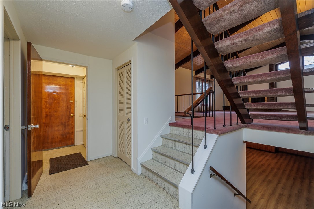 Monticello 02 - Residential