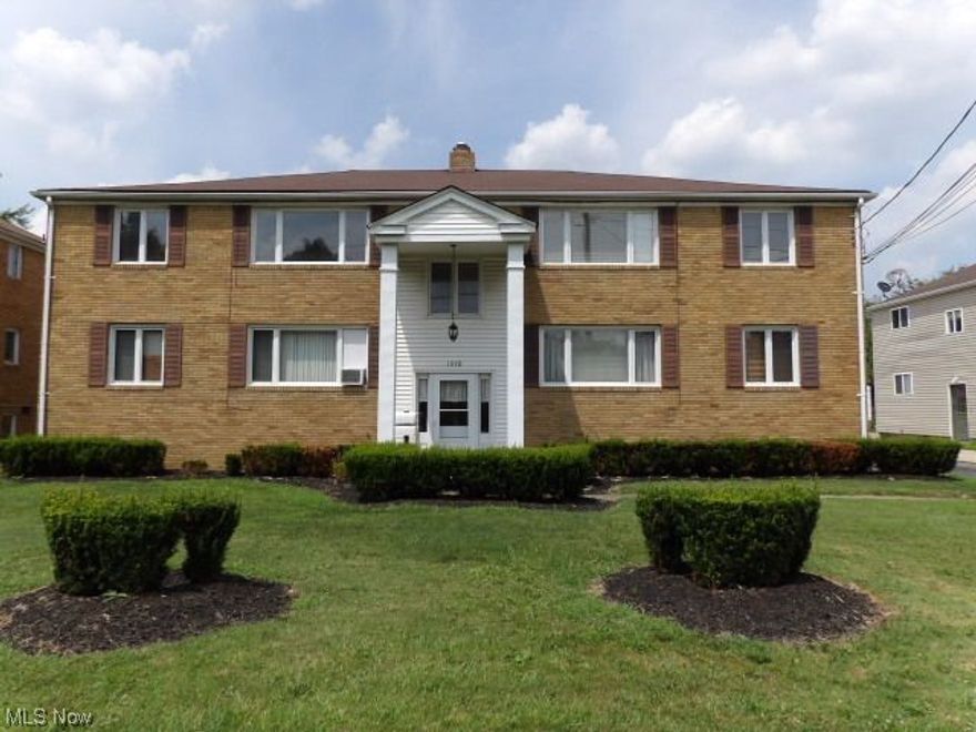 Well maintained 4-plex. Fully occupied with long-term tenants. The 2022 rental income was $24,900 and there is plenty of room for rent increases on the currently month-to-month tenants. Owner pays for water, sewer, trash and landscaping. Those expenses totaled $6,079 in 2022. Tenants pay for their electric and gas. This is a truly turn-key investment with value-add opportunity.
