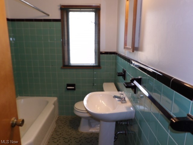 Kirkland Manor - Residential Income