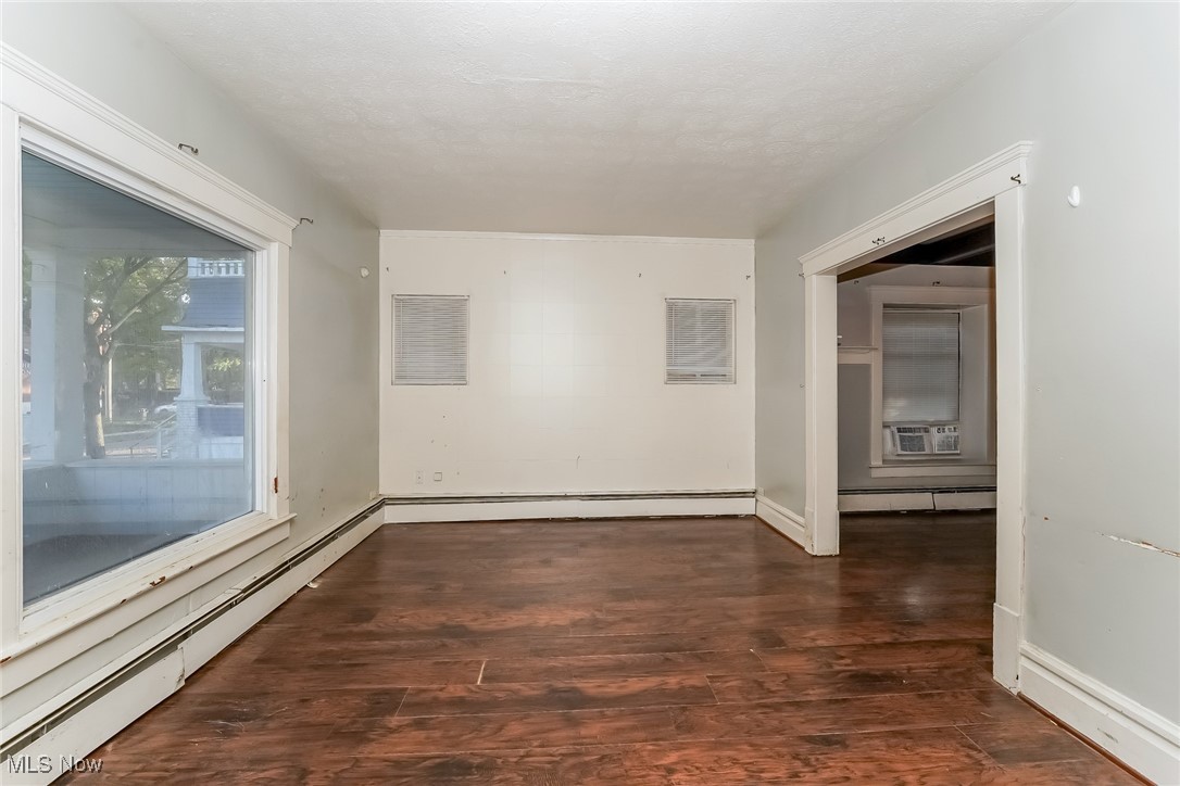 Hall Park - Residential