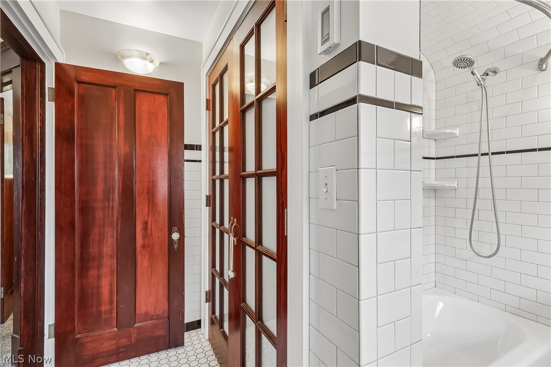 Brownlee Woods 02 - Residential