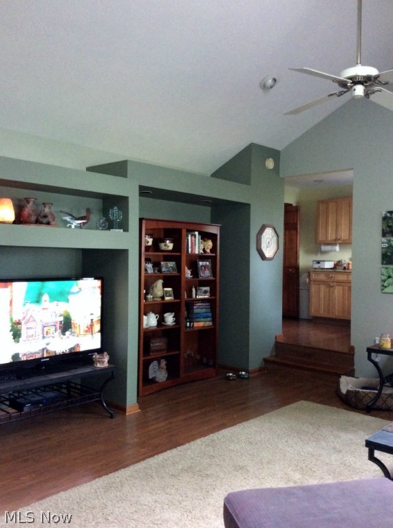 J H Mccall Inc Bedford Hlnds - Residential