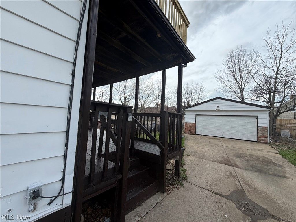 Photo of 3622 Cecilia Avenue, Cleveland, OH 44109 (MLS # 5198671)