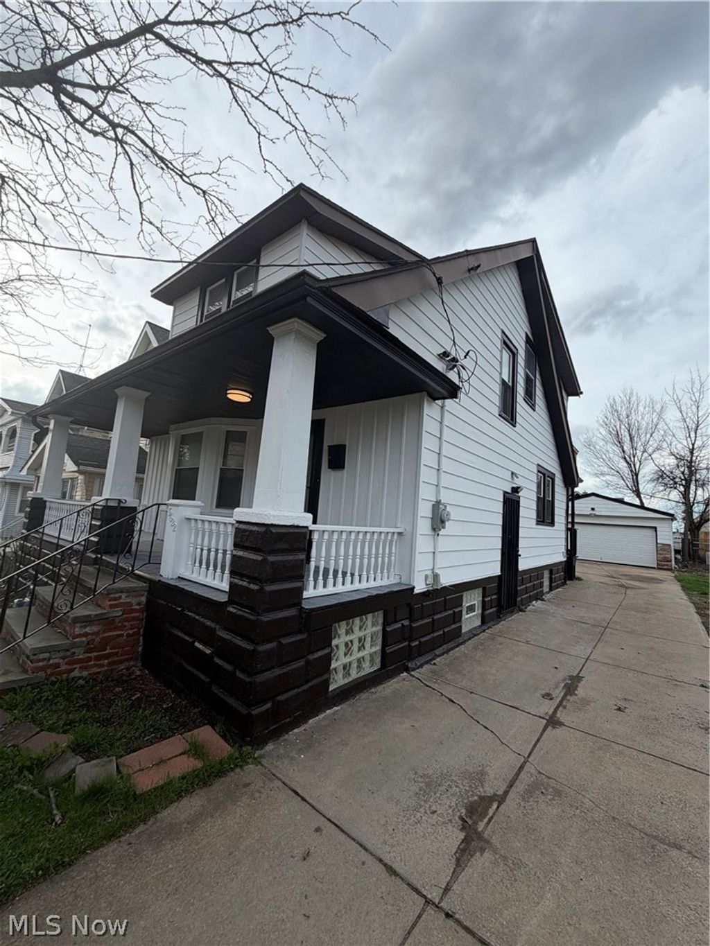Photo of 3622 Cecilia Avenue, Cleveland, OH 44109 (MLS # 5198671)