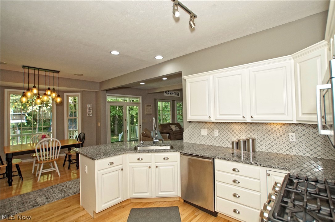 Wake Robin - Residential