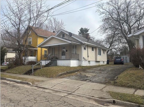 Homes For Sale - 1214 Mckinley Avenue<br/> Summit County, Akron, OH 44306