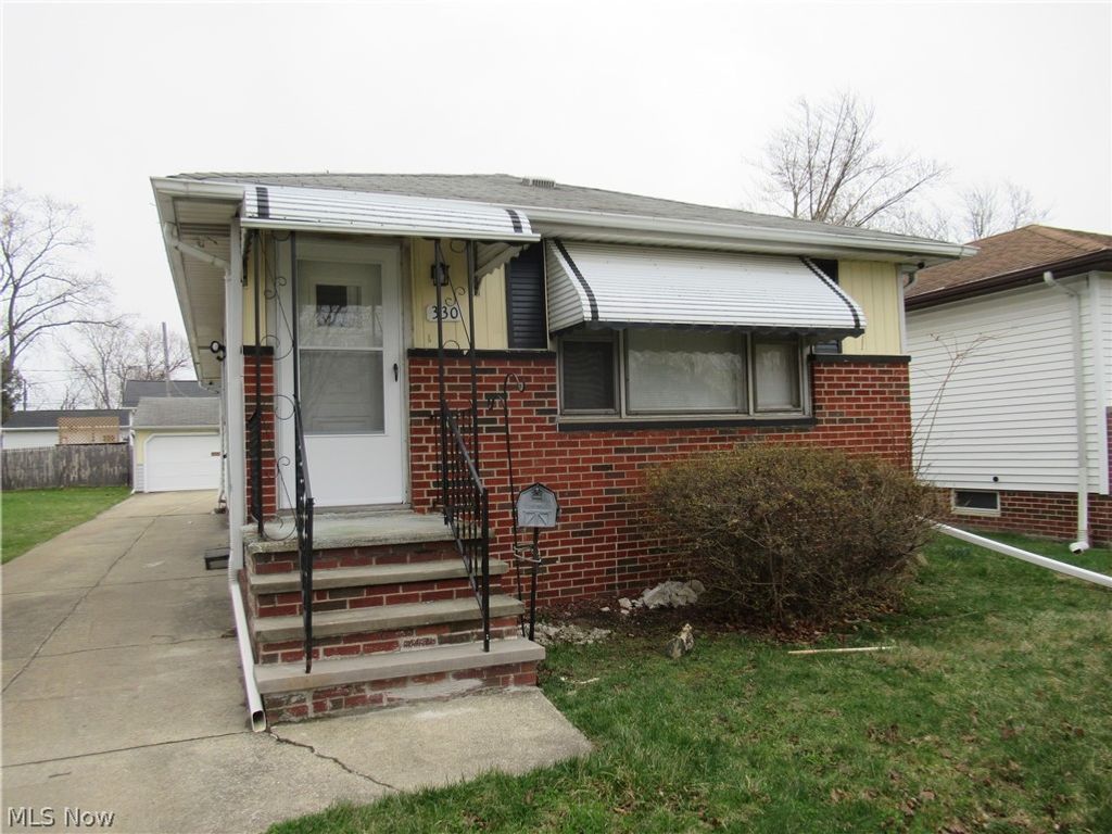 Photo of 330 Paul Street, Bedford, OH 44146 (MLS # 5207714)