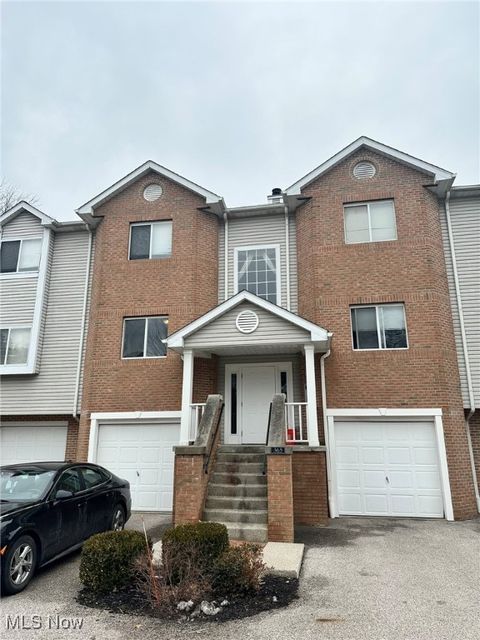 Condo For Sale - 365 Village Pointe Drive #A<br/> Summit County, Akron, OH 44313