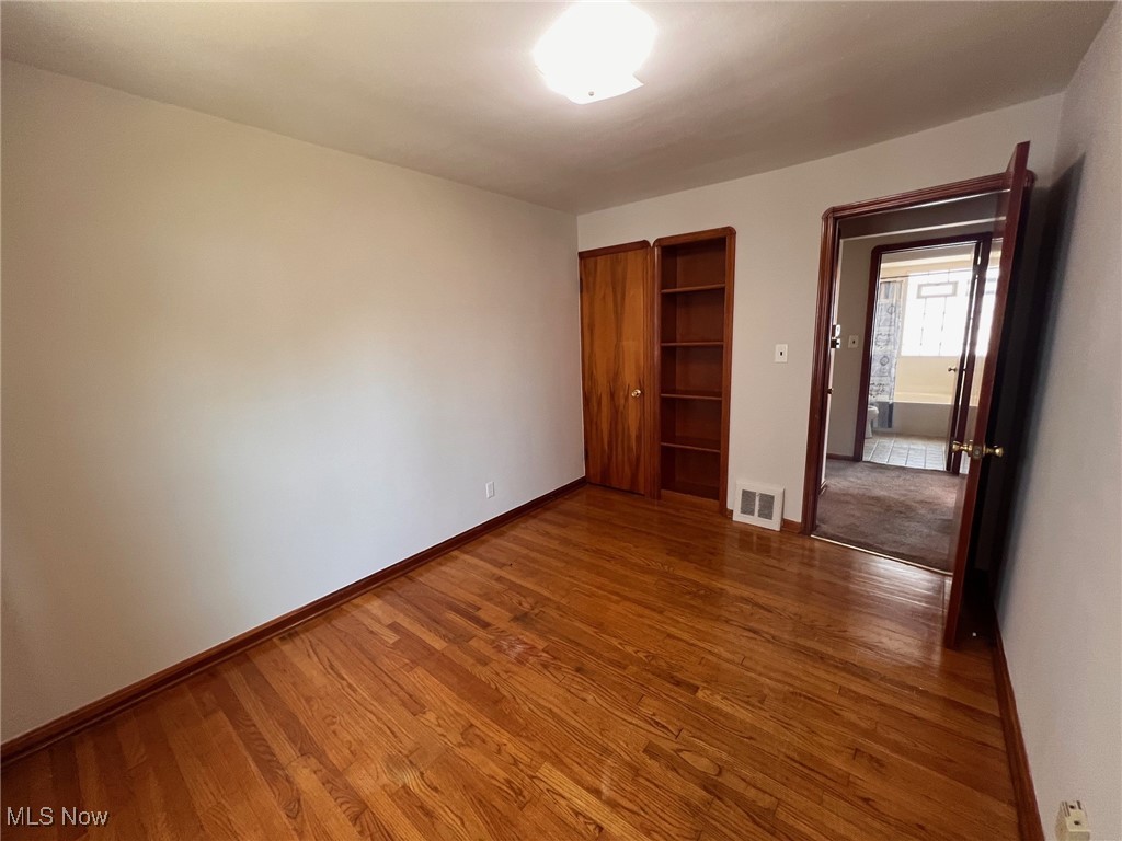 Elworthy-Helwick Cos Wellingt - Residential Lease