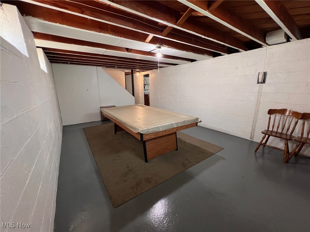 Elworthy-Helwick Cos Wellingt - Residential Lease