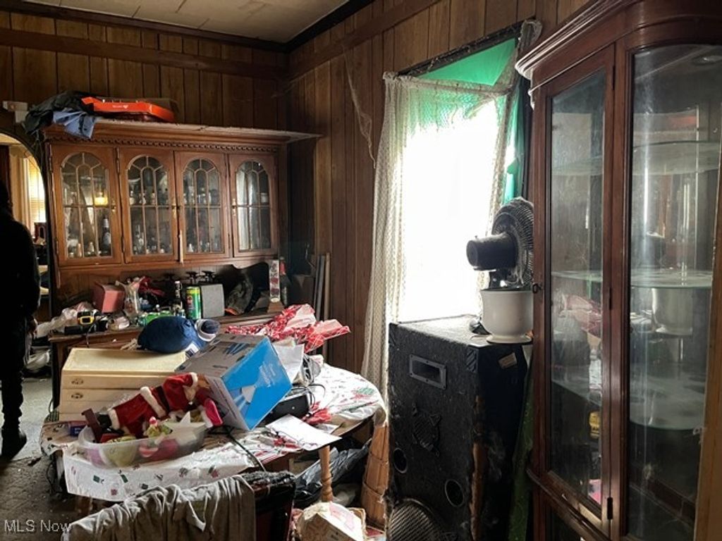 Photo of 1964 Chase Street, Toledo, OH 43611 (MLS # 5175909)