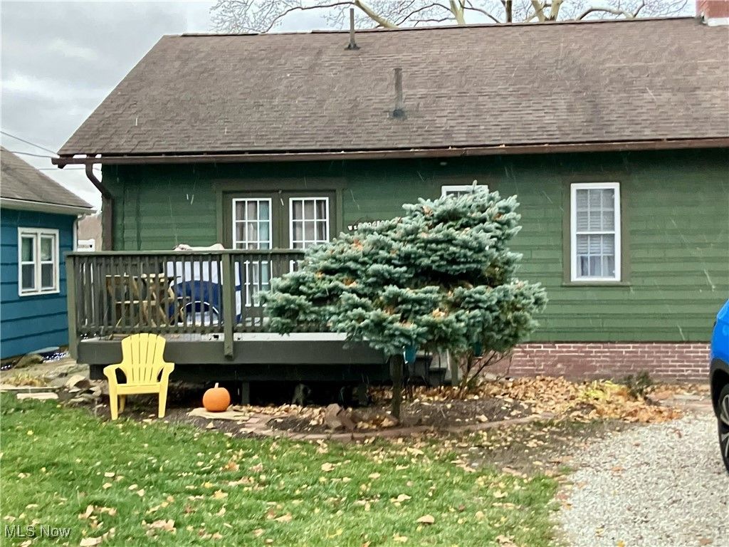 Photo of 1006 Ridge Road NW, Canton, OH 44703 (MLS # 5174627)