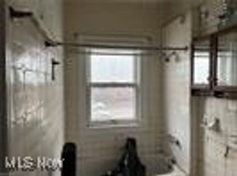 Tiny photo for 2744 Mayfield Road, Cleveland Heights, OH 44106 (MLS # 5179662)