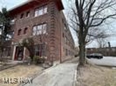 Tiny photo for 2744 Mayfield Road, Cleveland Heights, OH 44106 (MLS # 5179662)