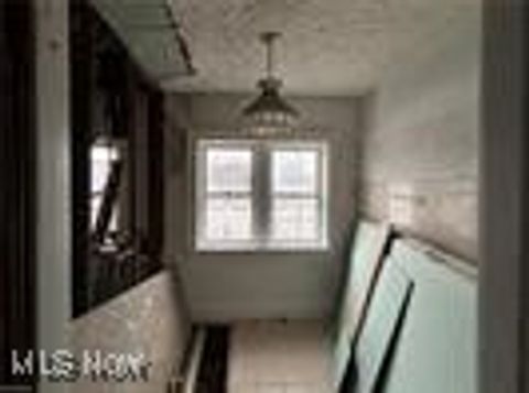 Tiny photo for 2744 Mayfield Road, Cleveland Heights, OH 44106 (MLS # 5179662)