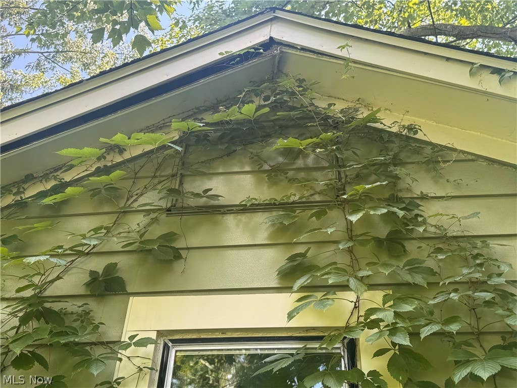 Photo of 1561 Simcoe Avenue, Akron, OH 44305 (MLS # 5226512)