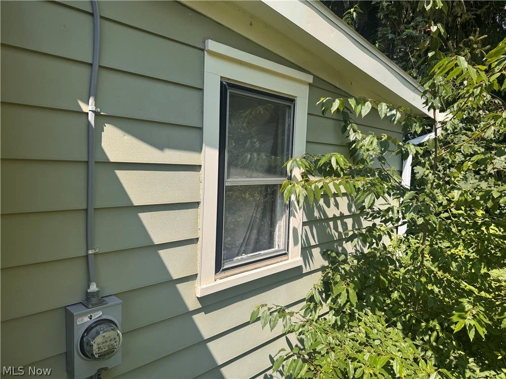 Photo of 1561 Simcoe Avenue, Akron, OH 44305 (MLS # 5226512)