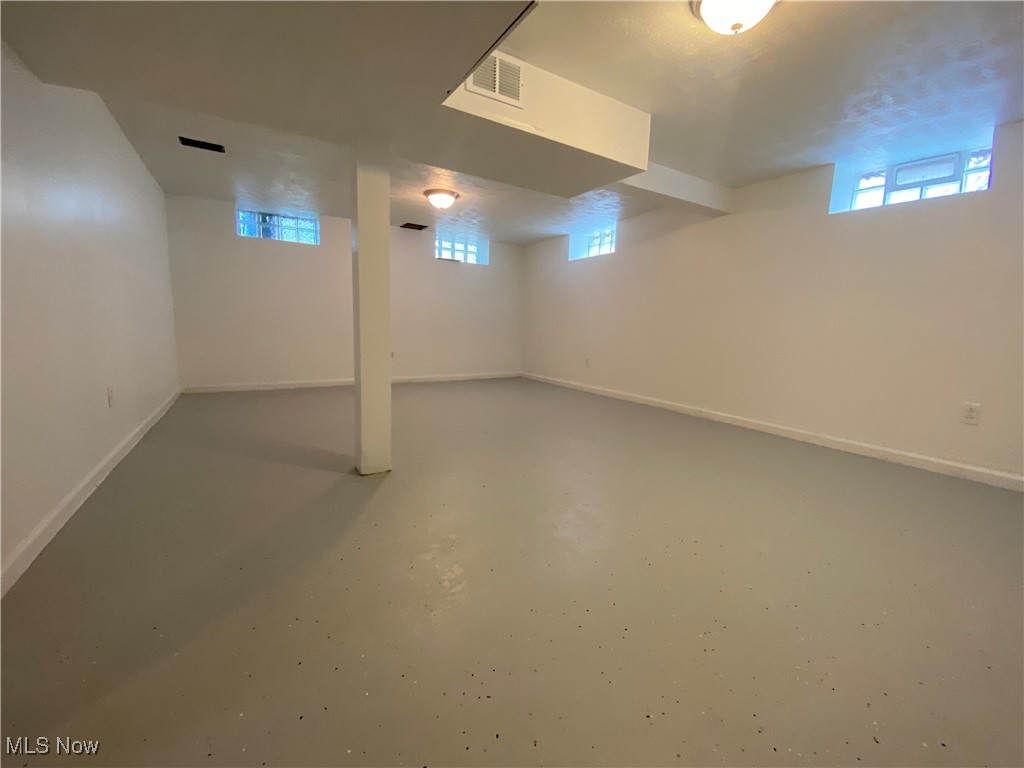 Elinore Park - Residential Lease