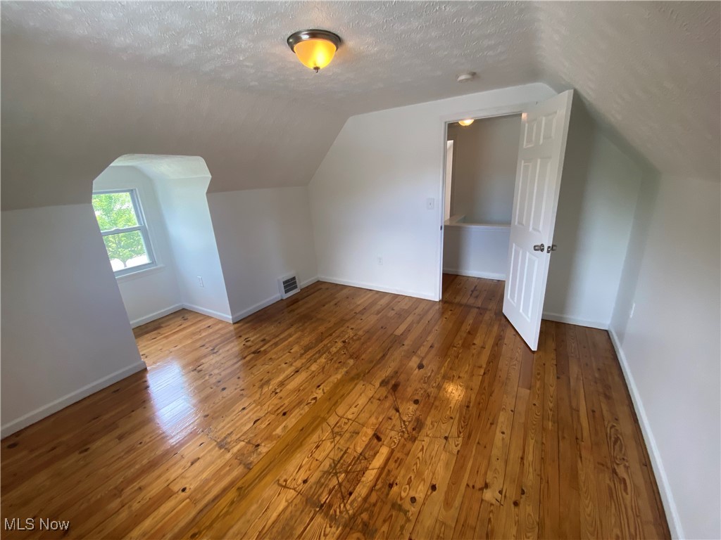 Elinore Park - Residential Lease