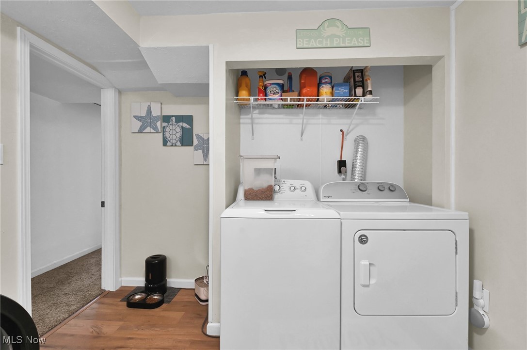 738 Chenoweth Drive, Akron, Ohio image 32