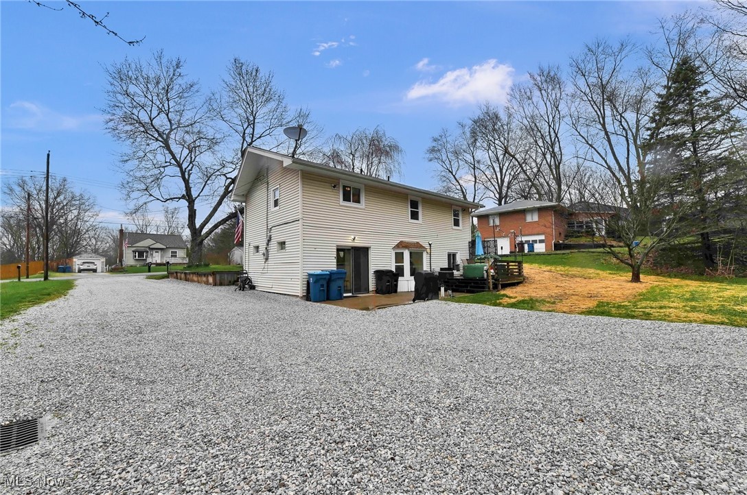 738 Chenoweth Drive, Akron, Ohio image 36
