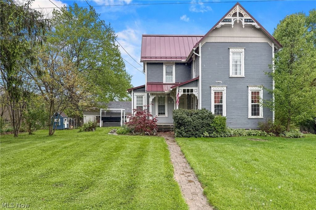 Photo of 323 Seville Road, Wadsworth, OH 44281 (MLS # 5206468)