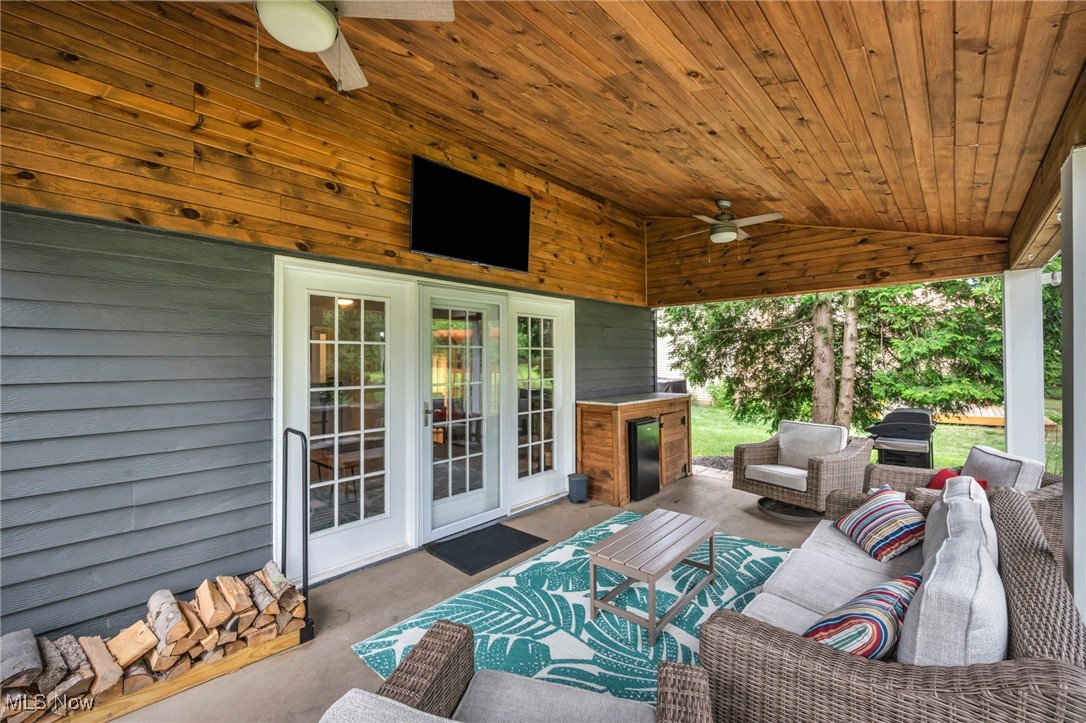 2819 Southwood Drive
