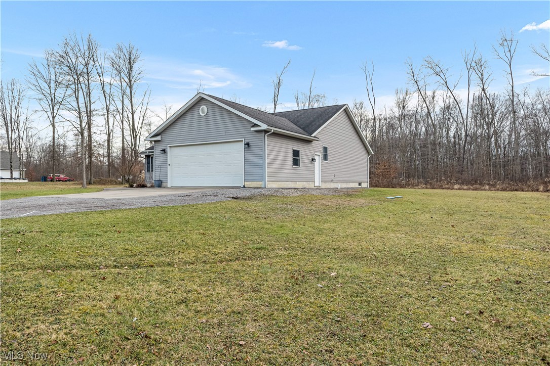 1689 Lucretia Drive, Girard, Ohio image 35