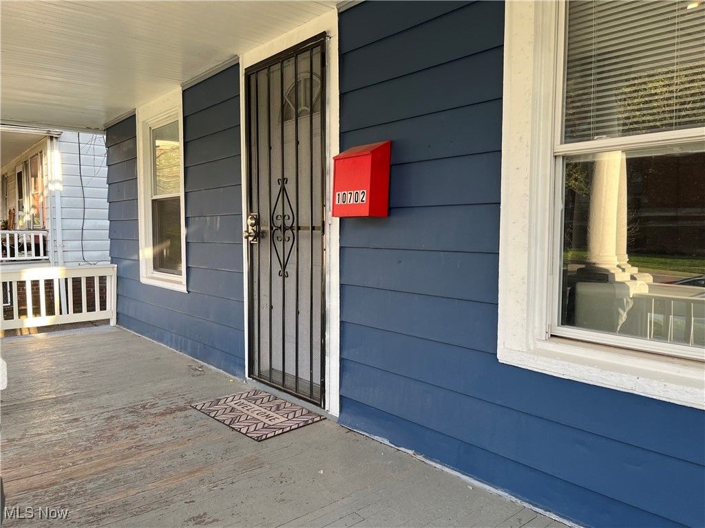 Photo of 10702 Lamontier Avenue, Cleveland, OH 44104 (MLS # 5181155)