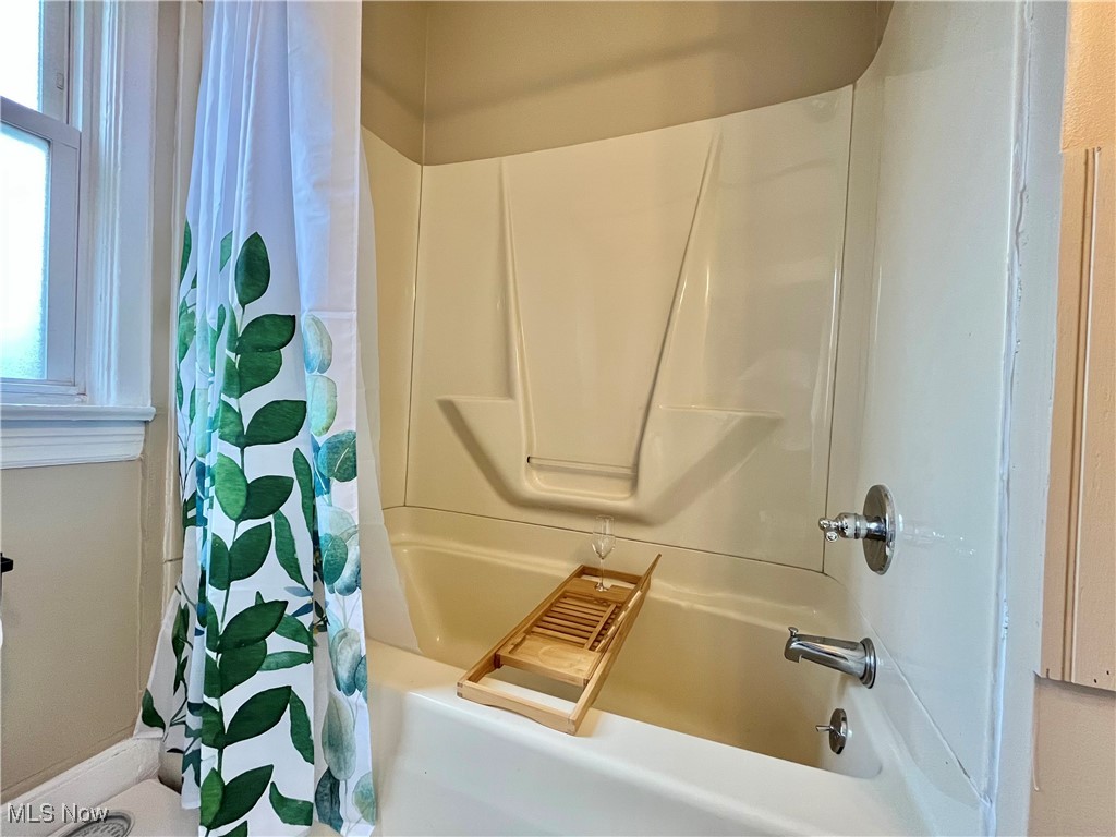 Johnson Realty Co - Residential Income